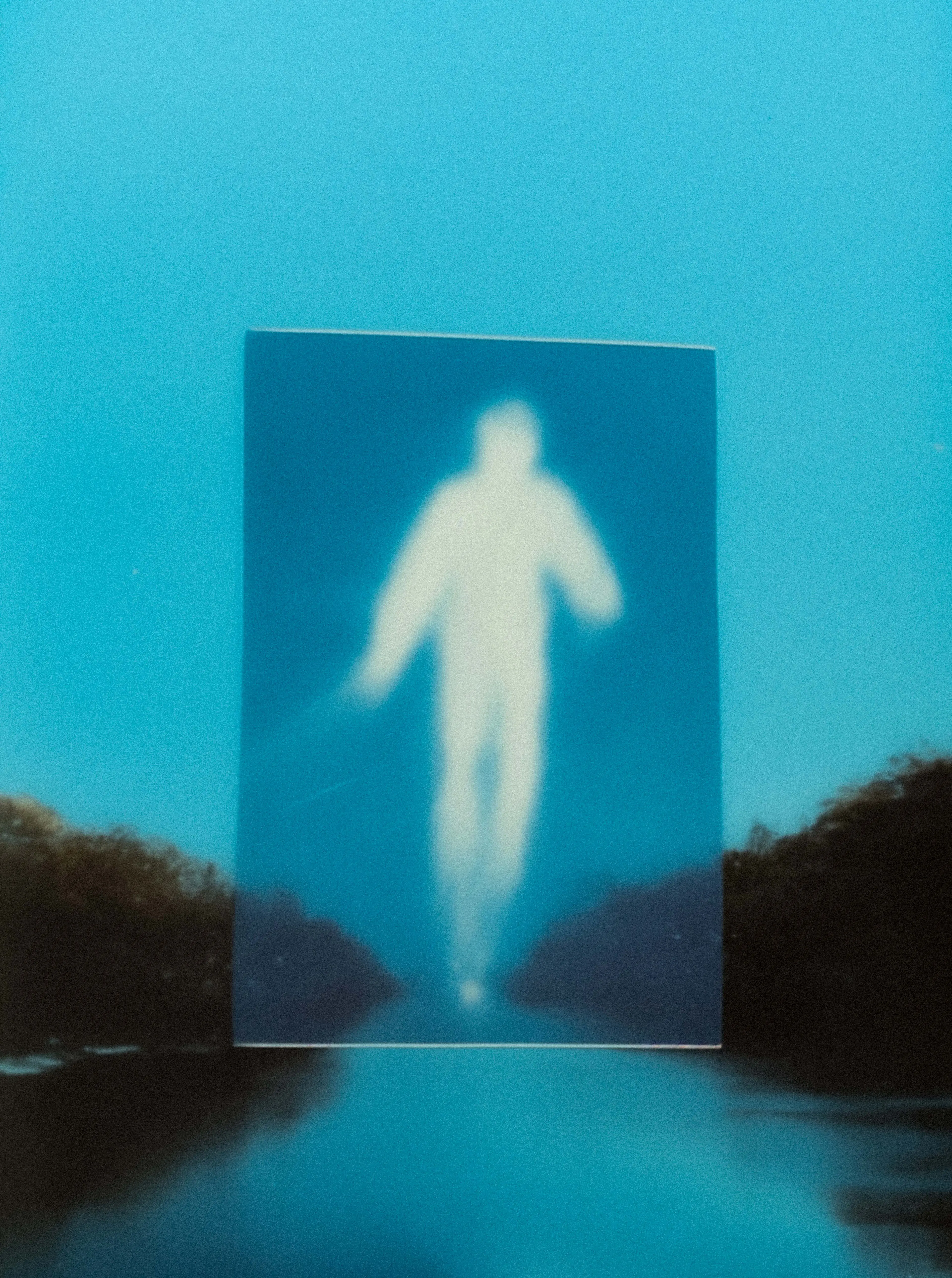 When The Comet Pierced Through Me from the series Everett’s Notes, 2024 © Chen Chuanduan